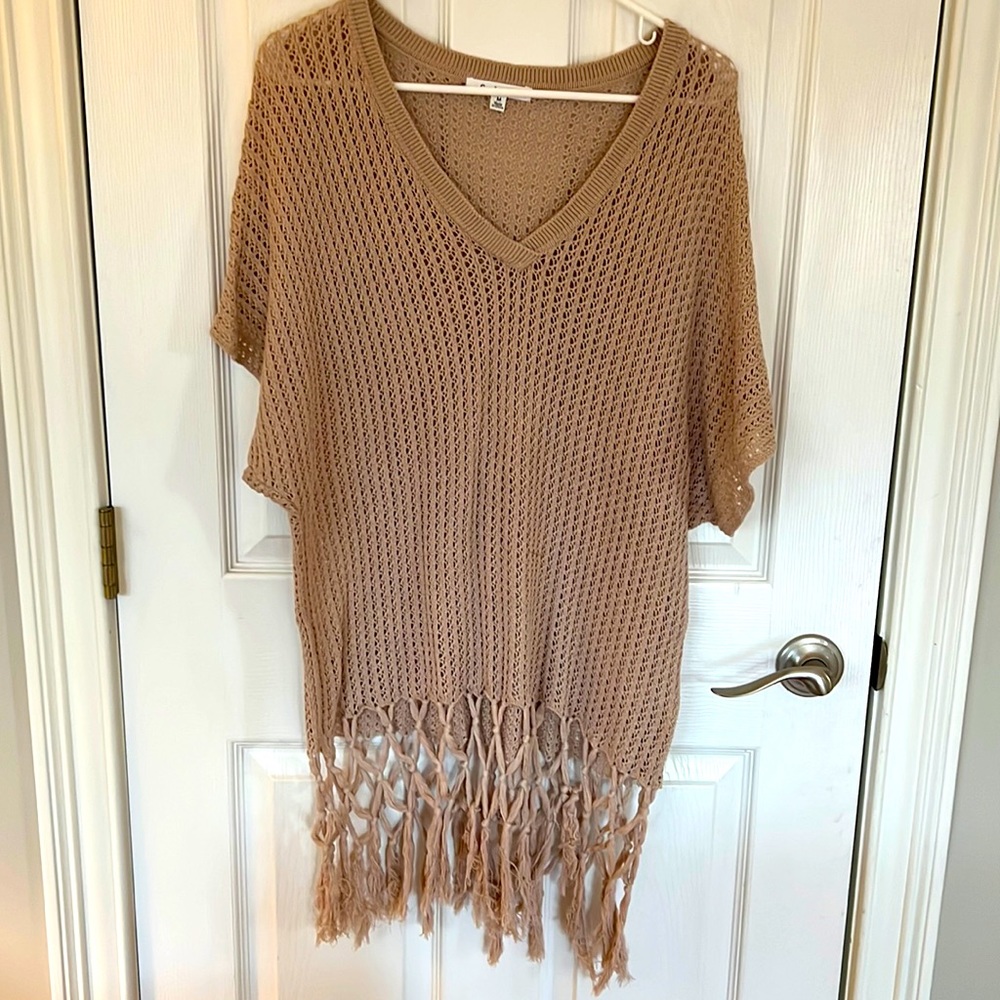Great condition Cabi “fringed” sweater